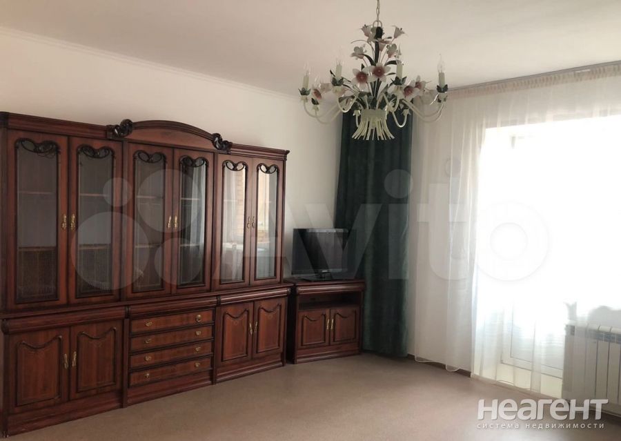 Сдается 2-х комнатная квартира, 74 м²