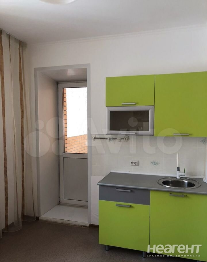 Сдается 2-х комнатная квартира, 74 м²