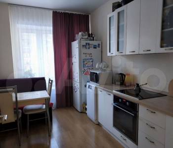 Продается 1-комнатная квартира, 42,3 м²