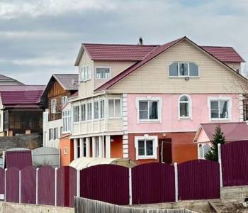 Продается Дом, 281 м²