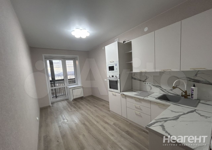 Продается 1-комнатная квартира, 45,4 м²