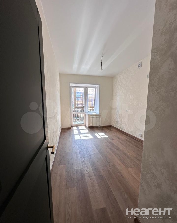 Продается 1-комнатная квартира, 41 м²