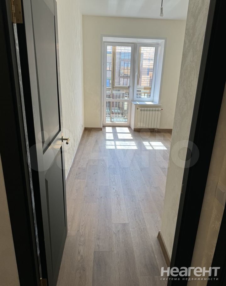 Продается 1-комнатная квартира, 41 м²