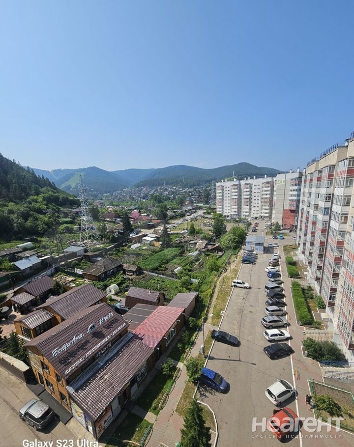 Продается 1-комнатная квартира, 42 м²