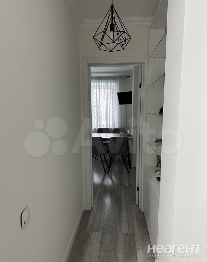 Продается 1-комнатная квартира, 40 м²