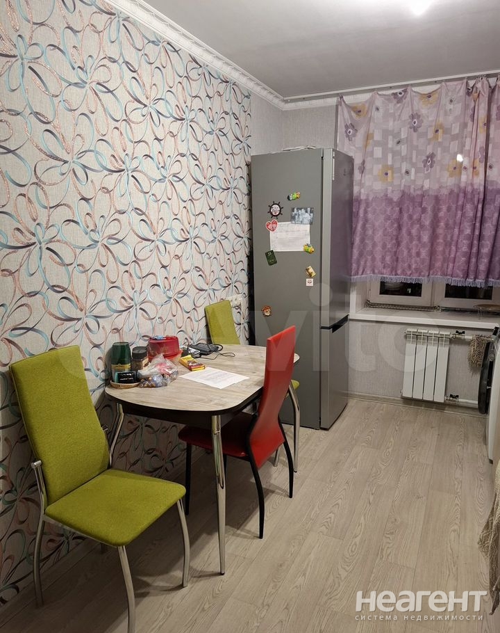 Продается 1-комнатная квартира, 39,9 м²