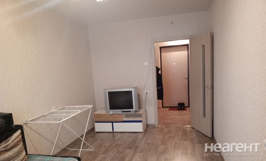 Сдается 1-комнатная квартира, 38 м²