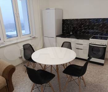 Сдается Многокомнатная квартира, 80 м²