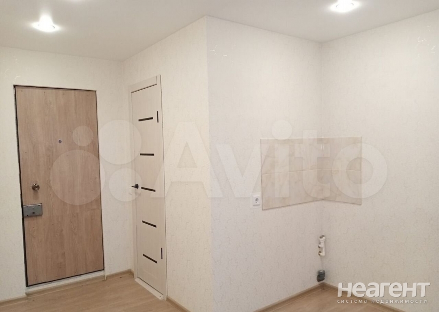 Продается 1-комнатная квартира, 14 м²