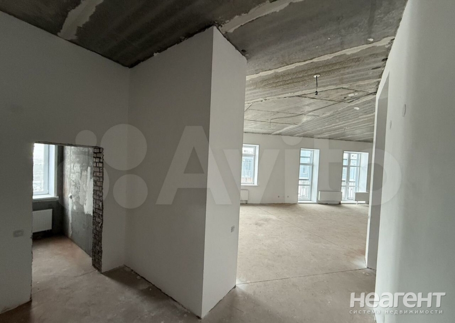 Продается Многокомнатная квартира, 160,4 м²