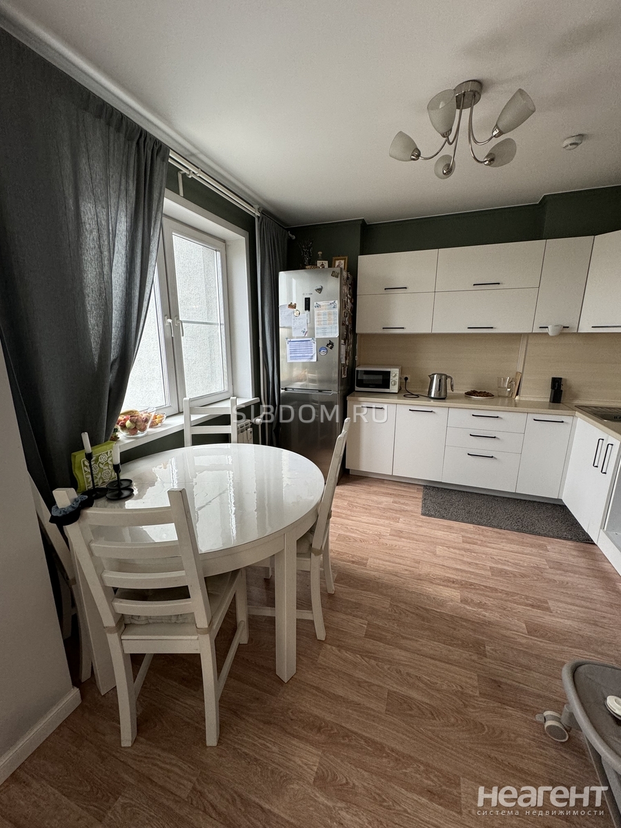 Продается 2-х комнатная квартира, 58 м²