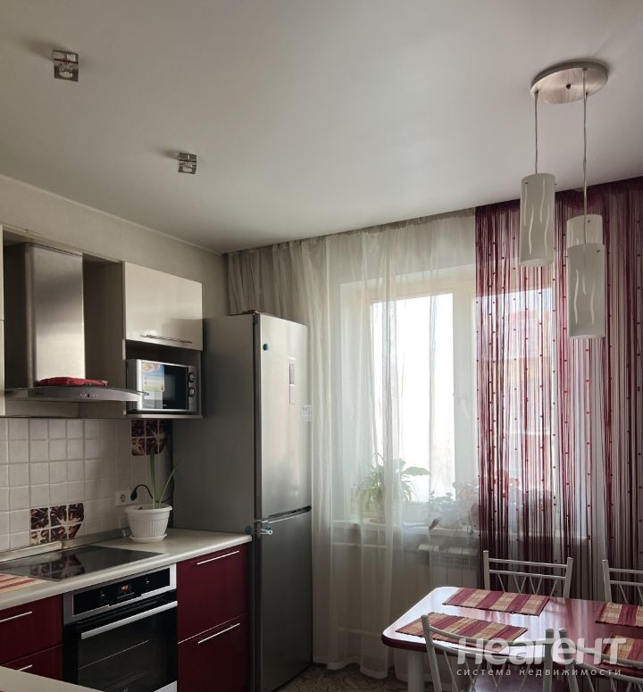 Сдается 2-х комнатная квартира, 60 м²