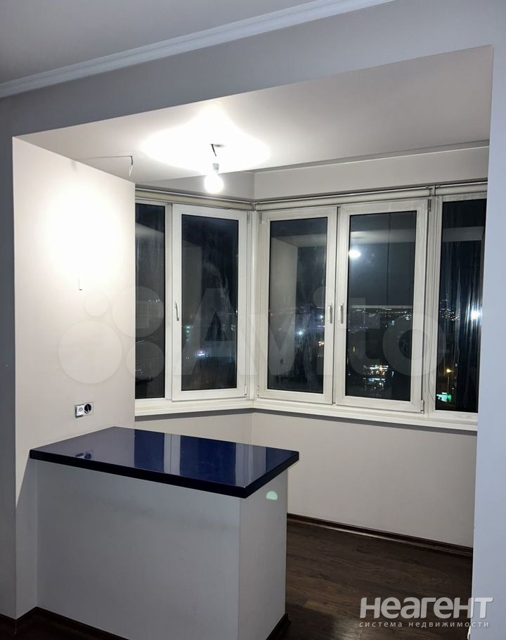 Продается 2-х комнатная квартира, 148 м²