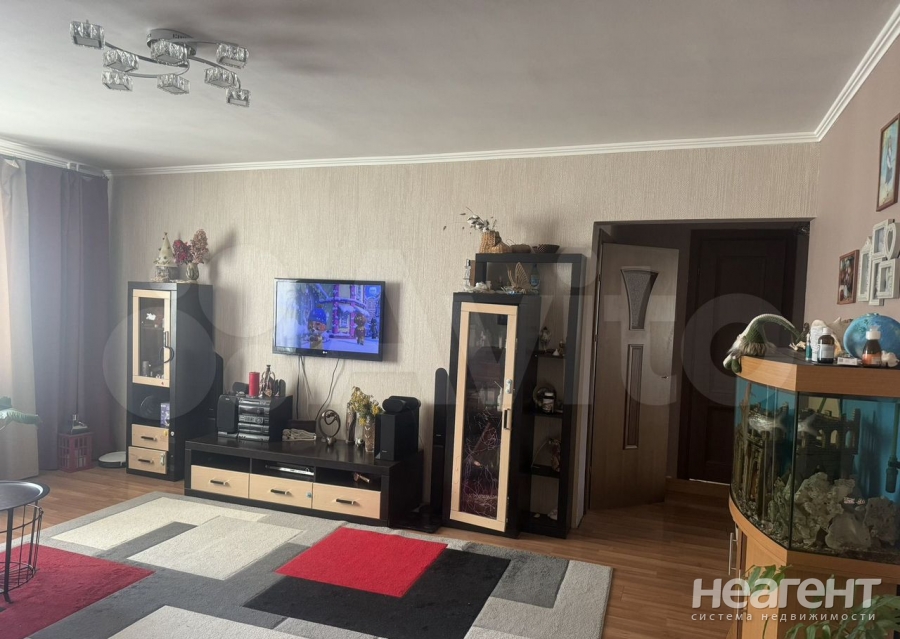 Продается Многокомнатная квартира, 83,4 м²