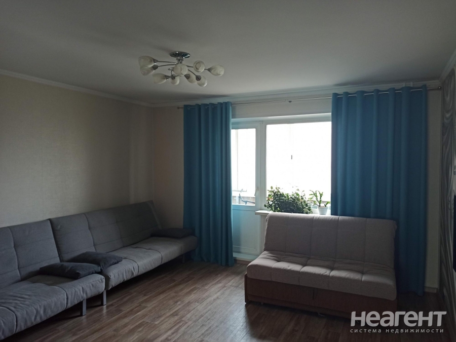 Продается Многокомнатная квартира, 82 м²