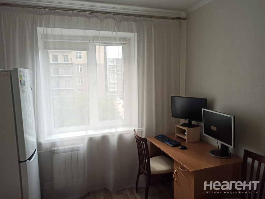 Продается Многокомнатная квартира, 82 м²