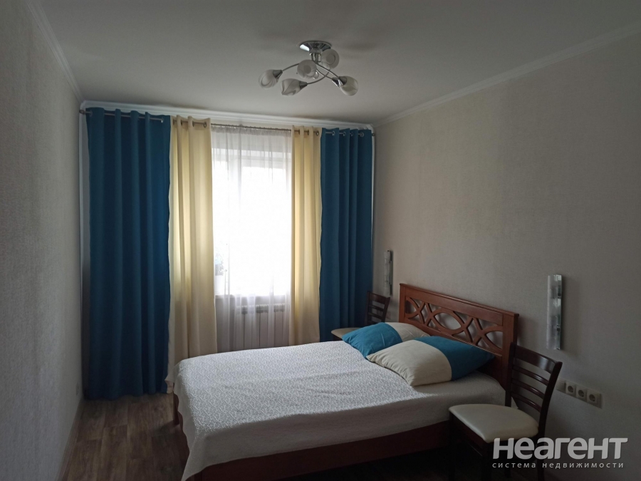 Продается Многокомнатная квартира, 82 м²