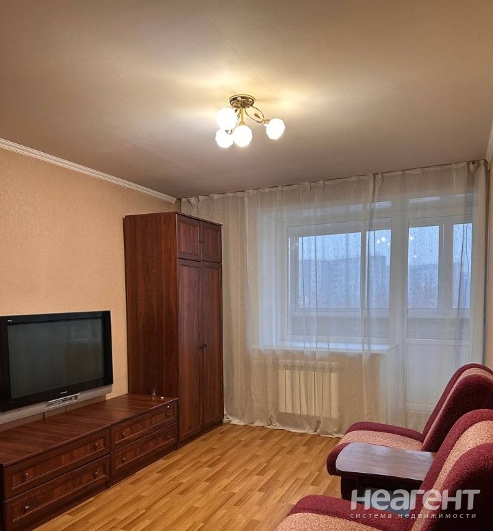 Продается 1-комнатная квартира, 43 м²