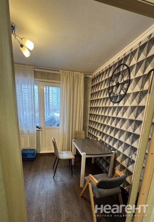 Продается 1-комнатная квартира, 39,3 м²