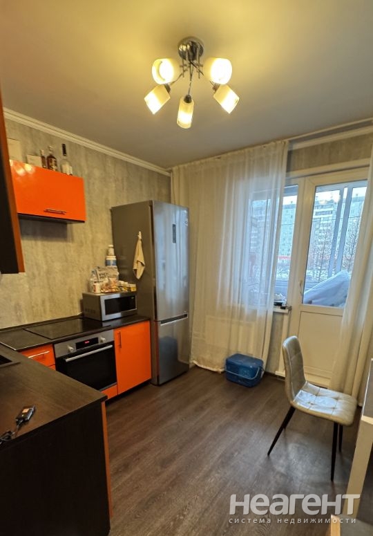 Продается 1-комнатная квартира, 39,3 м²