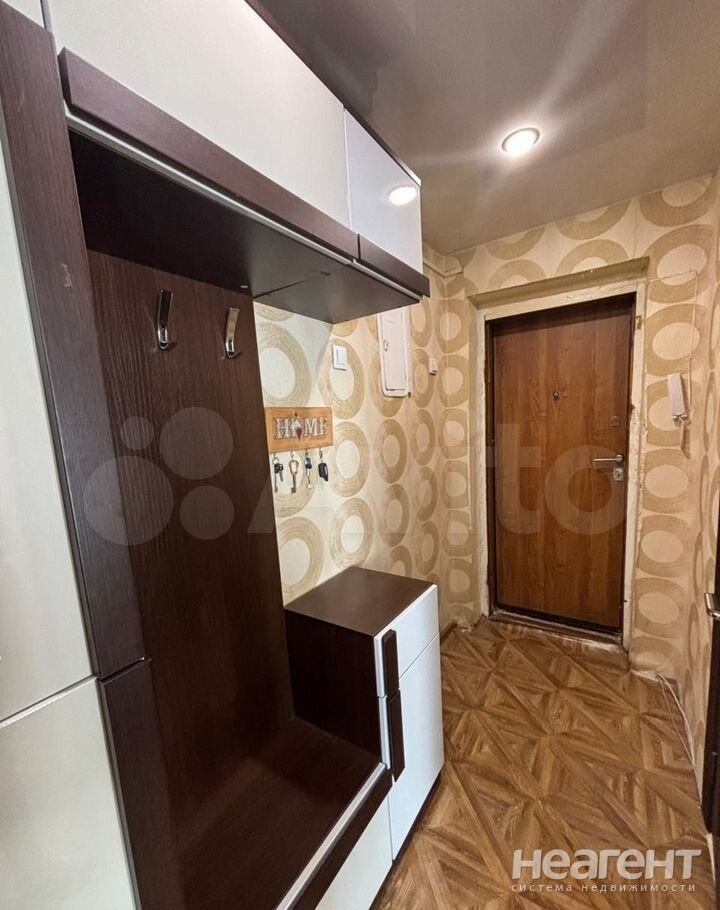 Продается 1-комнатная квартира, 29,6 м²