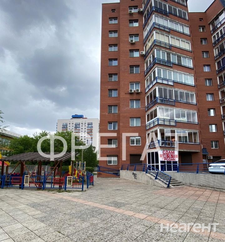 Продается 3-х комнатная квартира, 90 м²