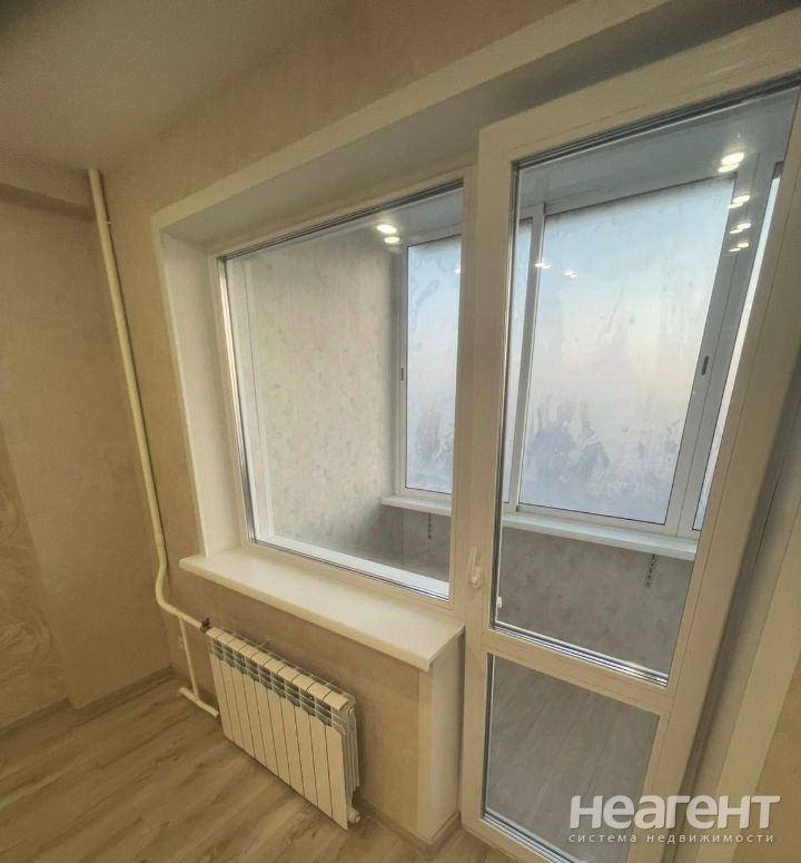 Продается Многокомнатная квартира, 70 м²