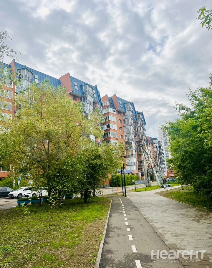 Продается 1-комнатная квартира, 50,1 м²