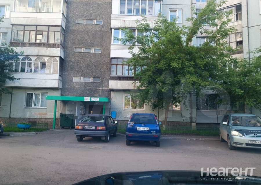 Продается Многокомнатная квартира, 79 м²