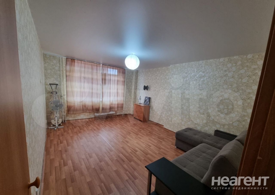 Сдается 1-комнатная квартира, 47 м²