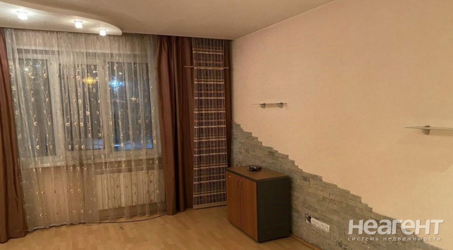 Продается Многокомнатная квартира, 82 м²