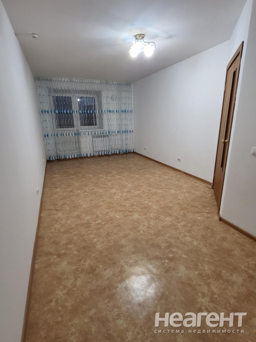 Сдается 1-комнатная квартира, 39 м²