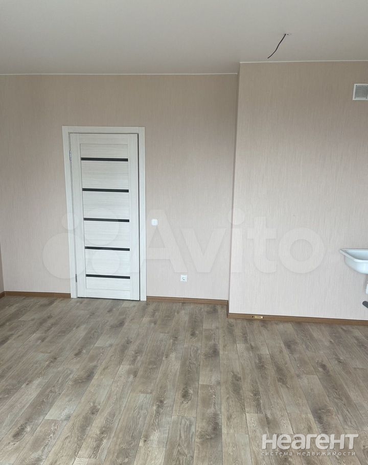 Продается 1-комнатная квартира, 30,9 м²