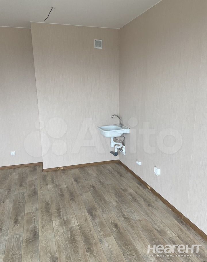 Продается 1-комнатная квартира, 30,9 м²