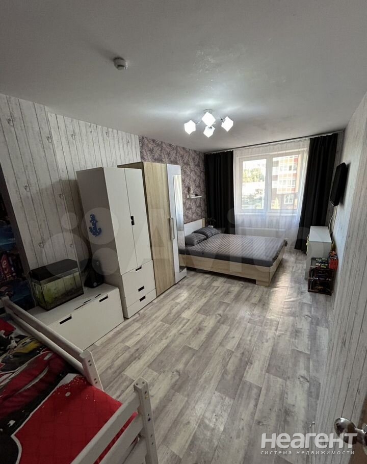 Продается 1-комнатная квартира, 40 м²