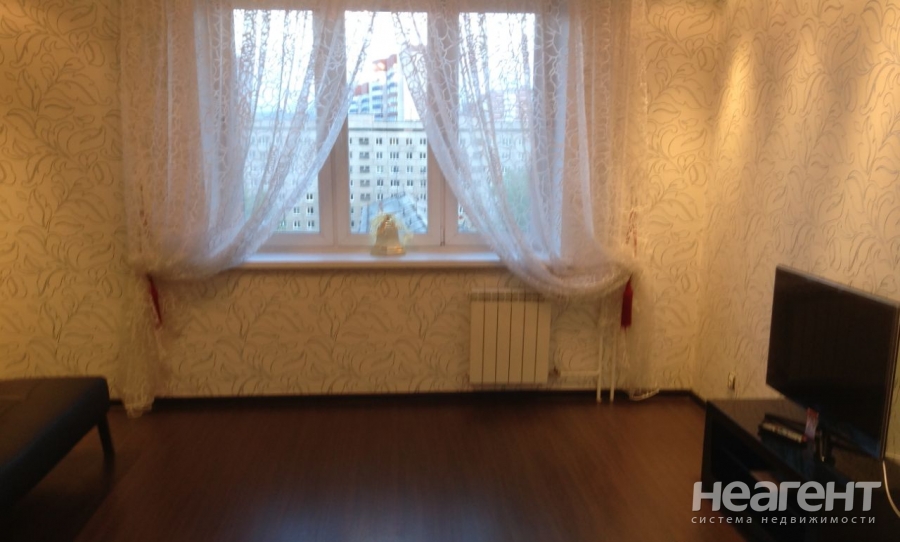 Продается 1-комнатная квартира, 42,9 м²