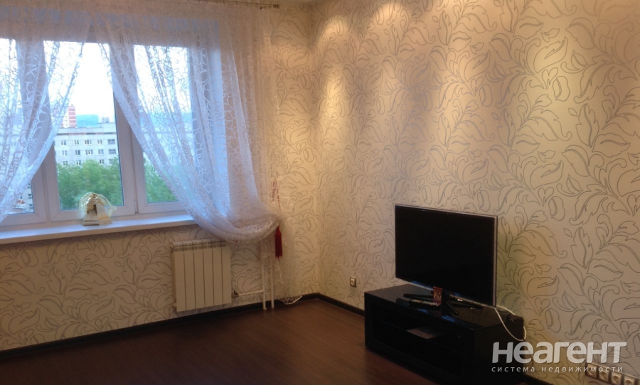 Продается 1-комнатная квартира, 42,9 м²