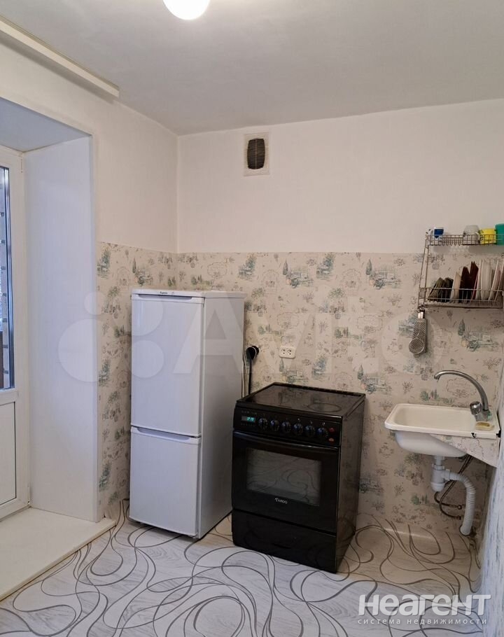 Продается 1-комнатная квартира, 27,6 м²