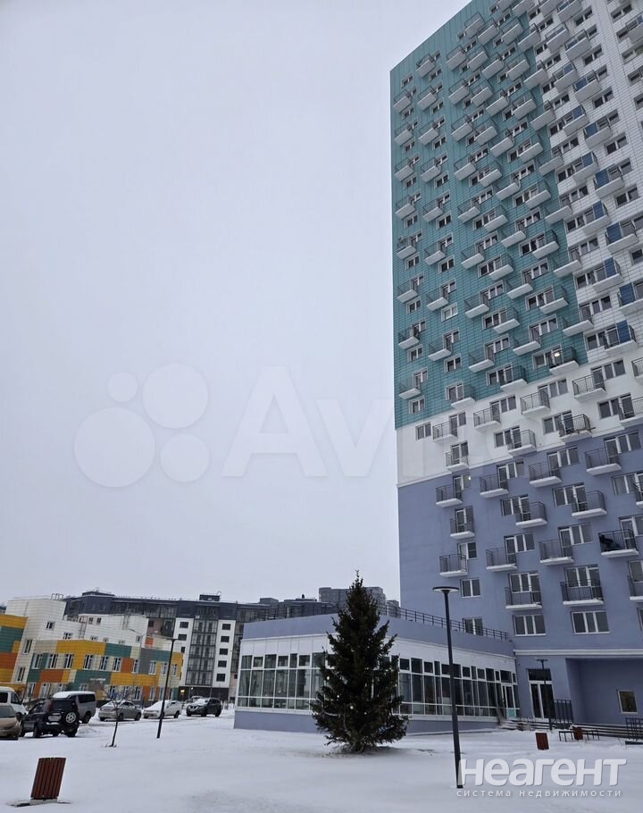 Продается 1-комнатная квартира, 37 м²