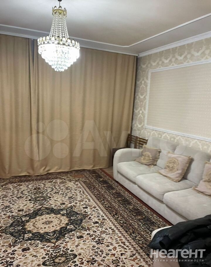 Продается Многокомнатная квартира, 86,7 м²