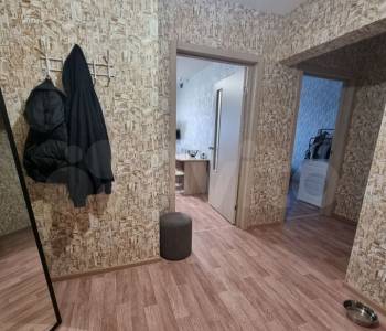 Продается 1-комнатная квартира, 48 м²