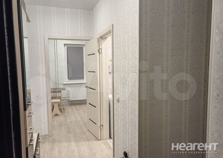 Сдается 1-комнатная квартира, 38 м²