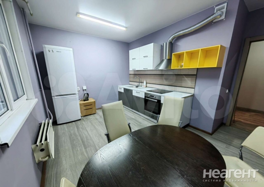 Сдается Многокомнатная квартира, 106,6 м²