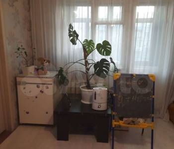 Продается Многокомнатная квартира, 65 м²