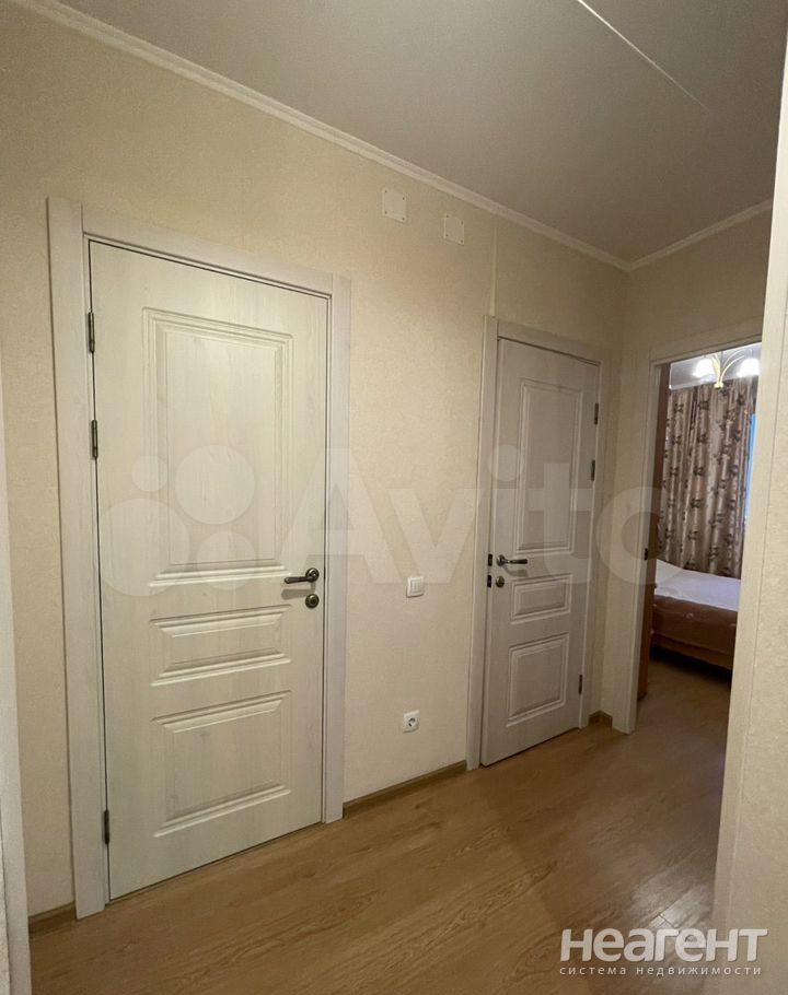 Продается 1-комнатная квартира, 40 м²