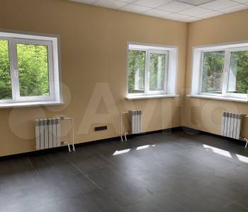 Продается Нежилое помещение, 300 м²