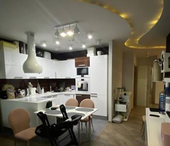 Продается 2-х комнатная квартира, 64 м²