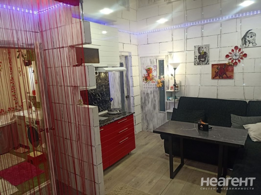 Продается 1-комнатная квартира, 41 м²