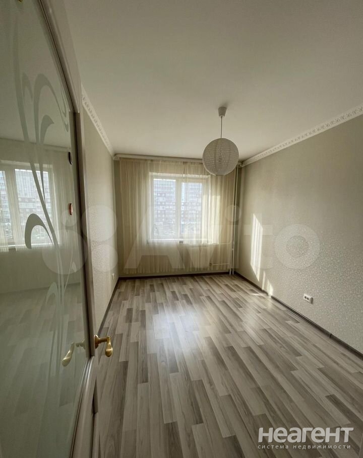 Продается Многокомнатная квартира, 85 м²