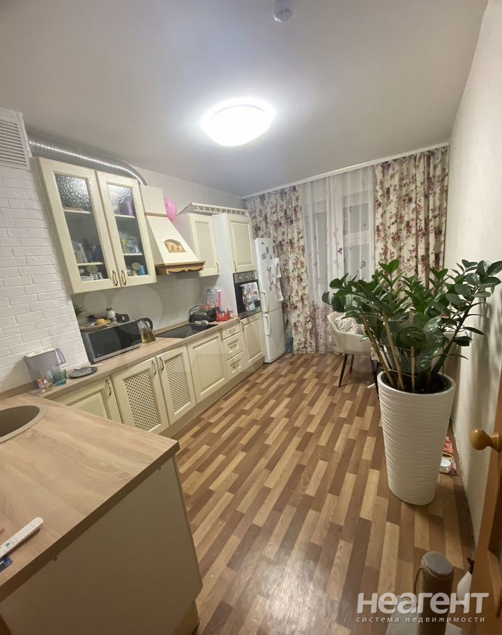 Продается 2-х комнатная квартира, 55 м²